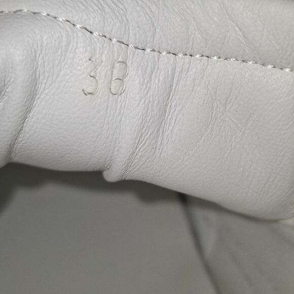 René Caovilla Jewel-Embellished Sneakers in White Leather - Picture 8 of 8